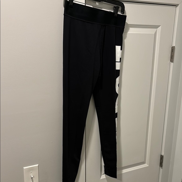 Nike Black Just Do It Leggings - Picture 3 of 3
